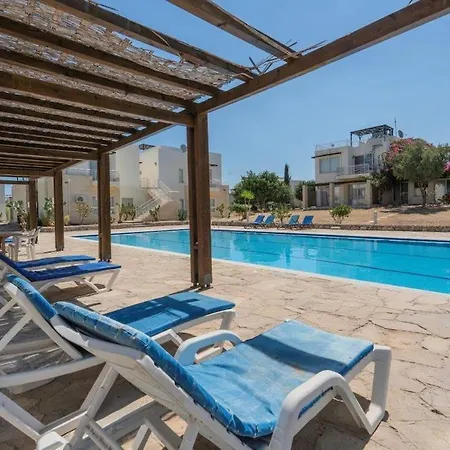 Semesterbostad Turtle Bay Village - Family House Kyrenia (Northern Cyprus)