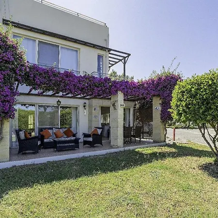 Semesterbostad Turtle Bay Village - Family House *