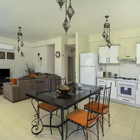 Semesterbostad Turtle Bay Village - Family House Kyrenia (Northern Cyprus)