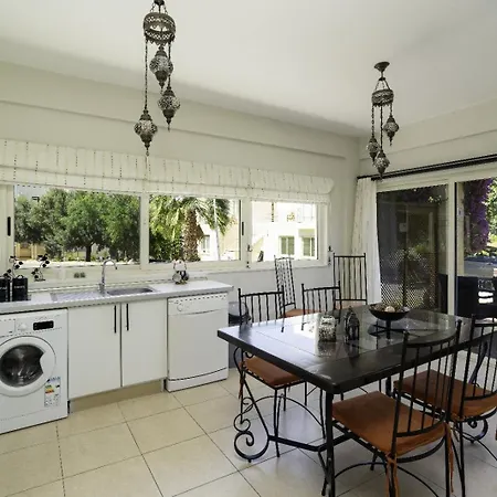 Turtle Bay Village - Family House