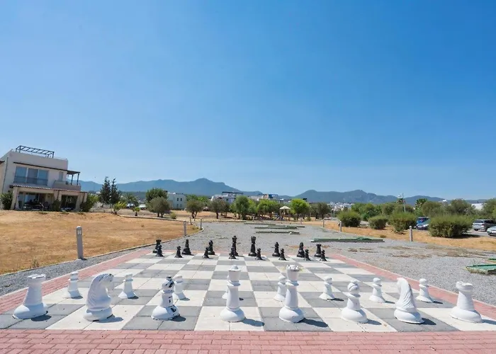 Turtle Bay Village - Family House