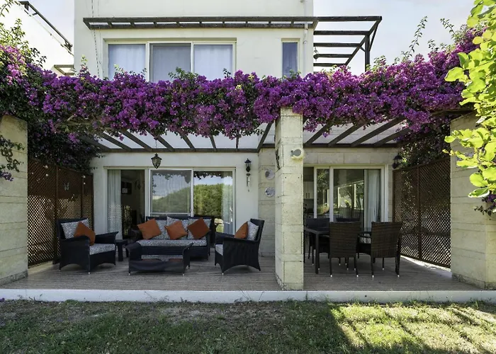 Turtle Bay Village - Family House キレニア