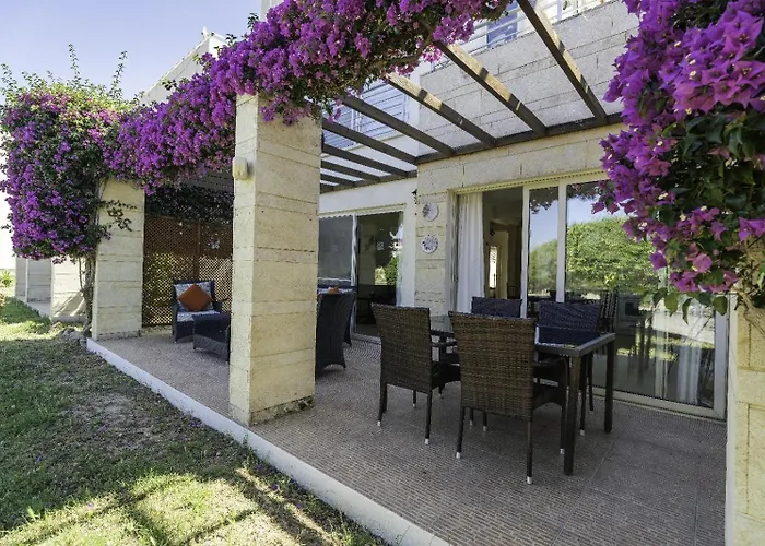 Turtle Bay Village - Family House *