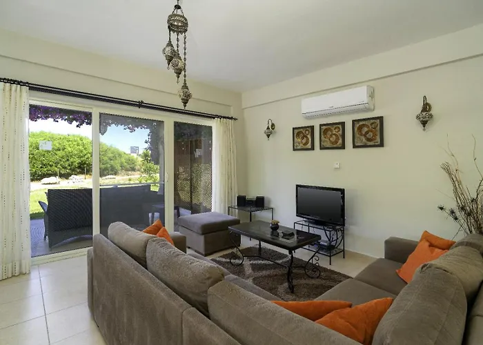 Turtle Bay Village - Family House